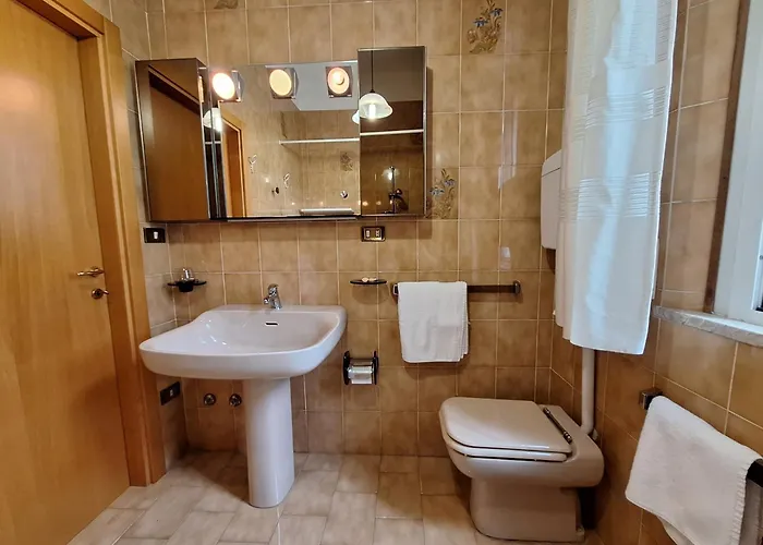 Residenza Marina - 5 2 Bagni In Centro Ρίμινι